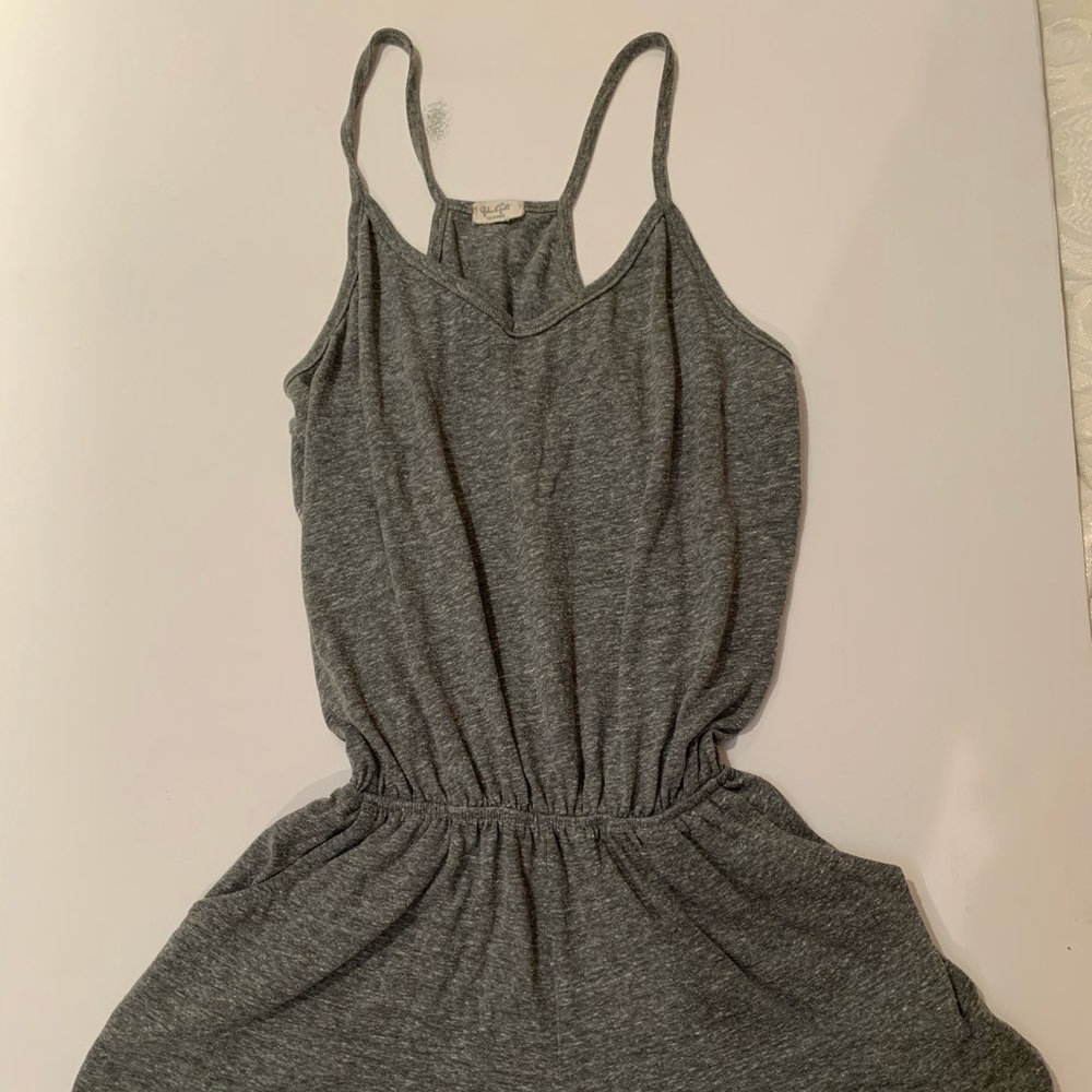 Brandy Melville- John Galt romper OS